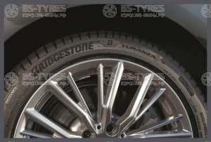 Bridgestone Turanza T006 285/40 R21 109Y