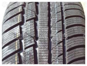 LingLong Green-Max Winter UHP 215/55 R17 94V